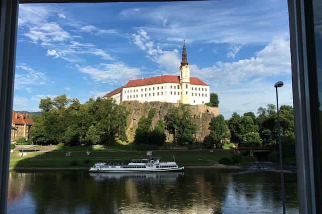 City Apartment Decin Luaran gambar
